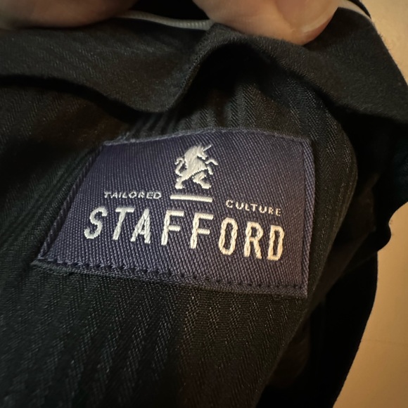 Stafford Classic Fit 38W x 30L - Picture 6 of 6